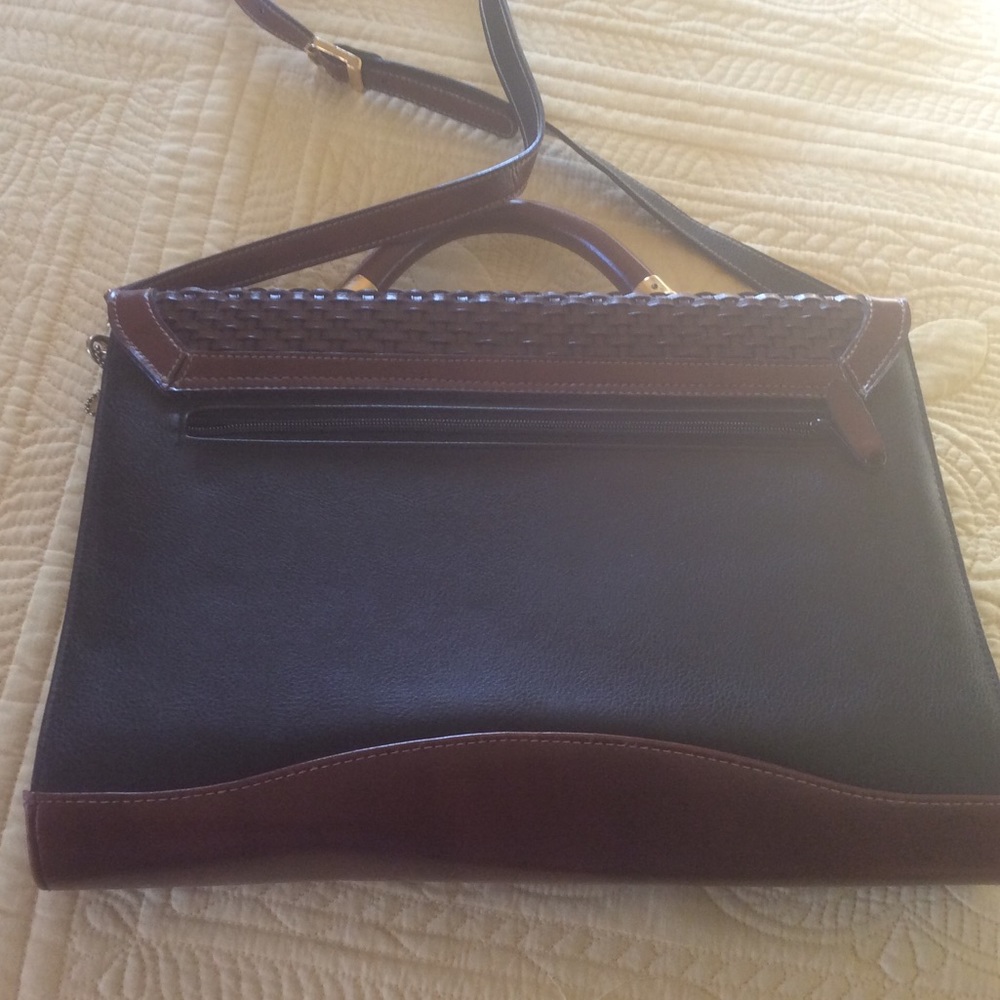 New condition Vintage 1990s WR purse. - Picture 2 of 3